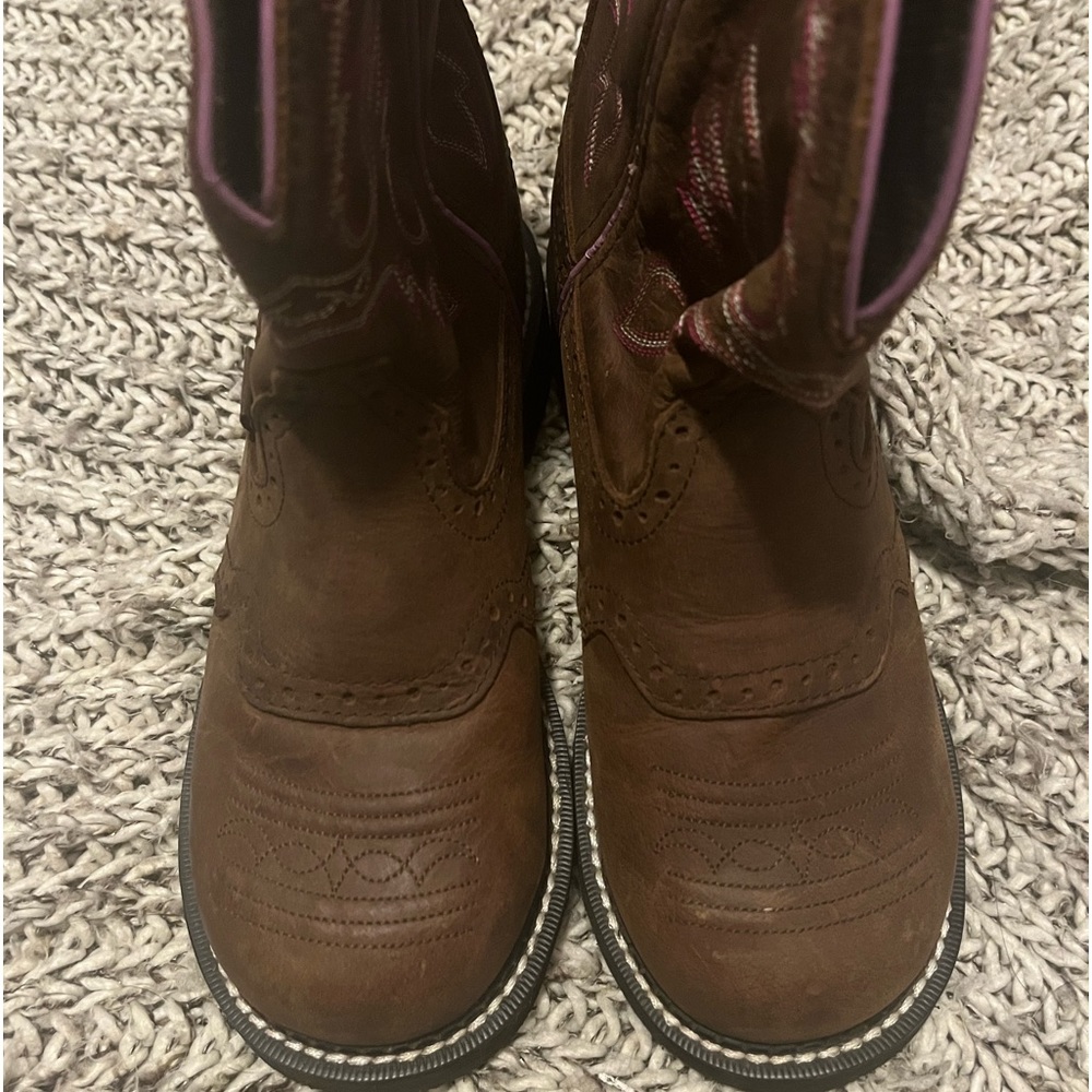 Justin Steel toe gypsy boots.